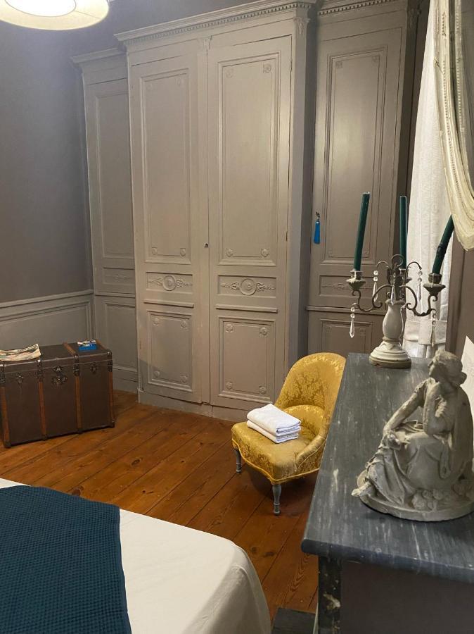 Au Coeur Du Quartier Historique Apartment Бордо Екстериор снимка
